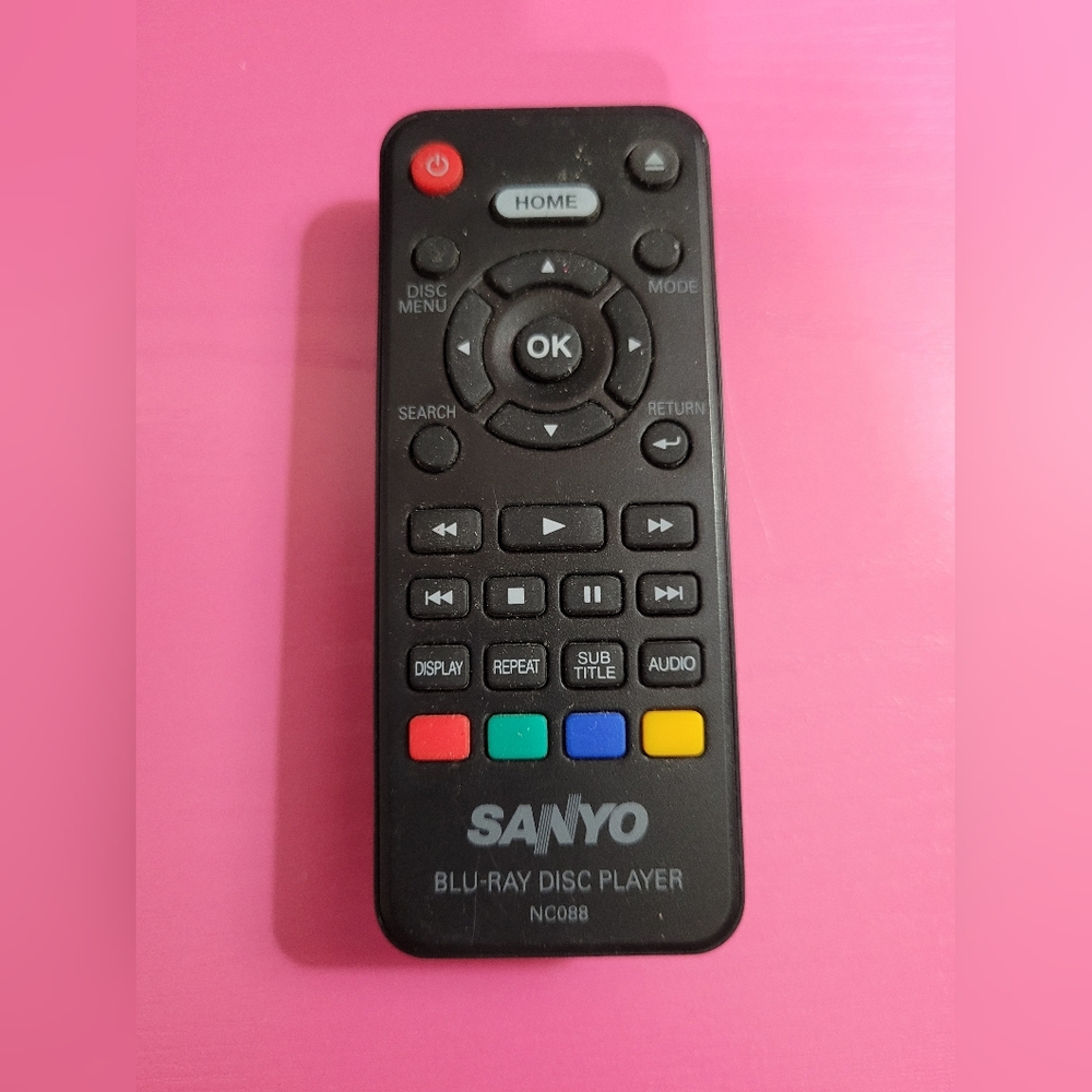 Sanyo Blu-ray Disc Player Remote NC088 Untested (0394)